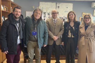 Εκπρόσωποι του σωματείου των ειρηνοδικών στη χθεσινή συνάντηση με τον γενικό γραμματέα του υπουργείου Δικαιοσύνης, Πέλοπα Λάσκο, και τον ανεξάρτητο βουλευτή Αλέξανδρο Αυλωνίτη